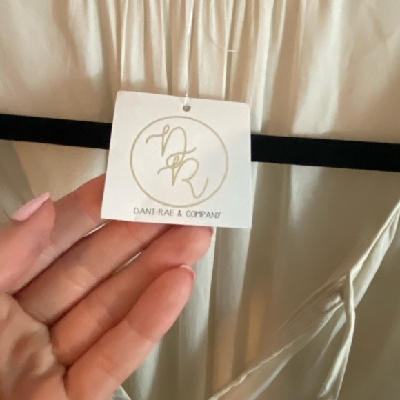 NWT CAREAM RUFFLE DRESS - Picture 3 of 5